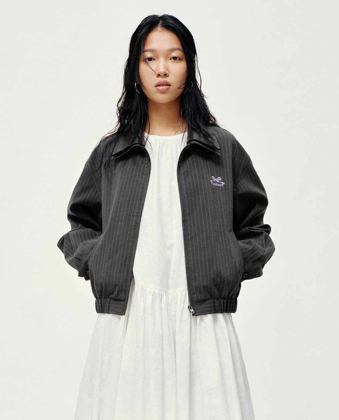 URBAN REVIVO - Áo khoác bomber nữ cổ bẻ họa tiết sọc