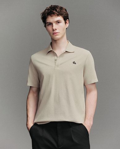  URBAN REVIVO - Áo polo nam cổ bẻ tay ngắn phối họa tiết 