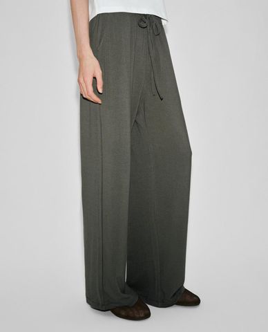  URBAN REVIVO - Quần nữ ống rộng lưng thun phối dây rút 