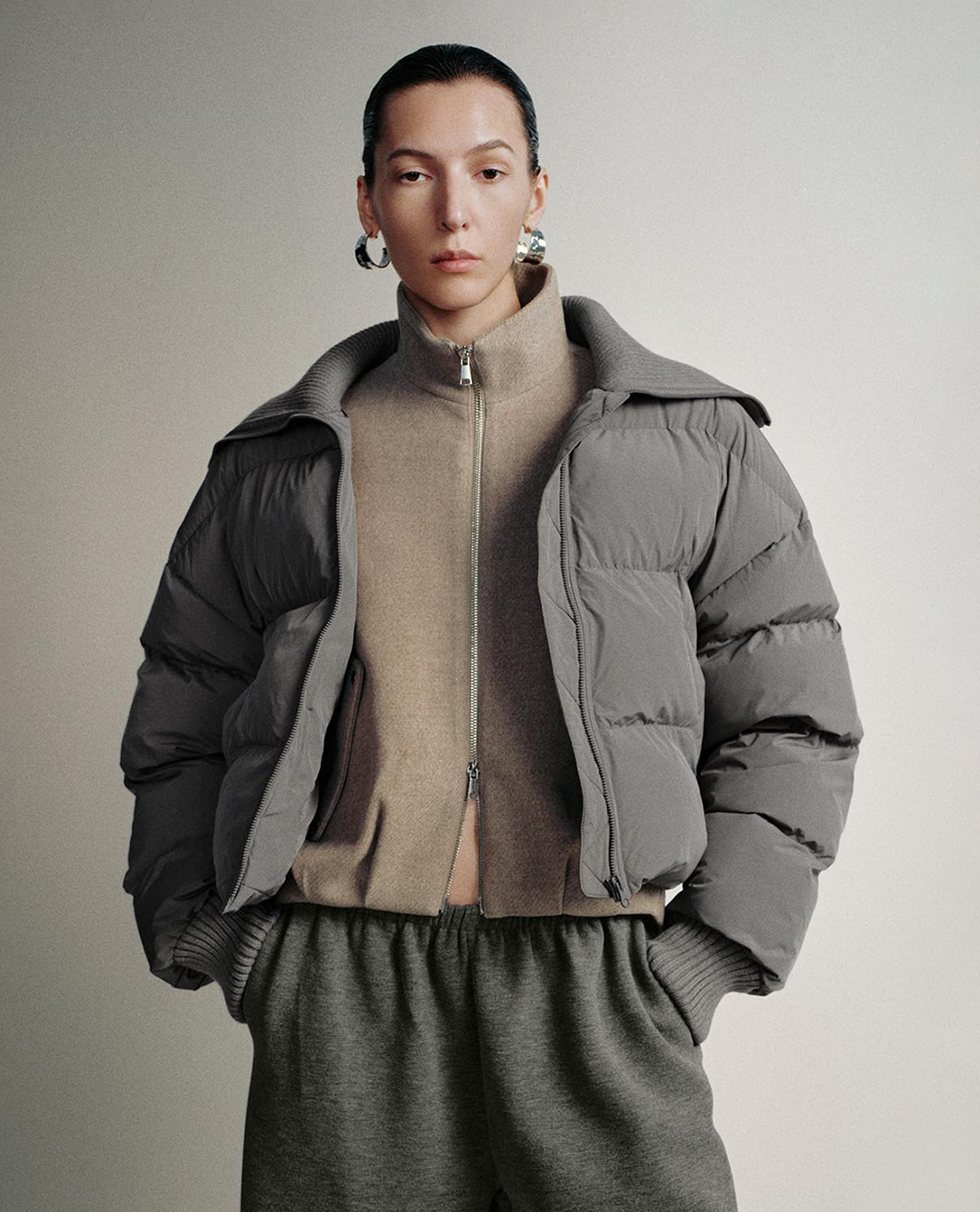 URBAN REVIVO - Áo khoác phao nữ cổ bẻ dáng ngắn