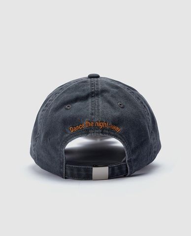  URBAN REVIVO - Nón bóng chày nam thêu chữ 