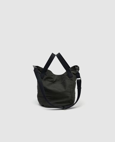  URBAN REVIVO - Túi đeo vai nam hình thang 