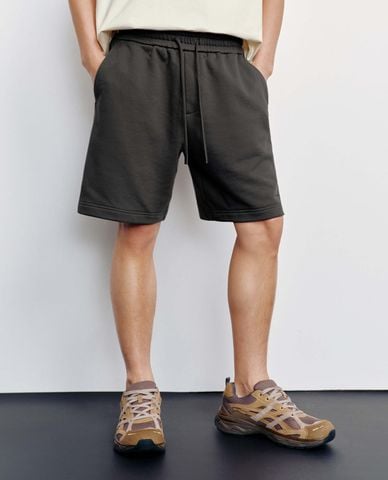  URBAN REVIVO - Quần short nam ống rộng lưng thun dây rút 