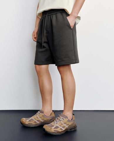  URBAN REVIVO - Quần short nam ống rộng lưng thun dây rút 