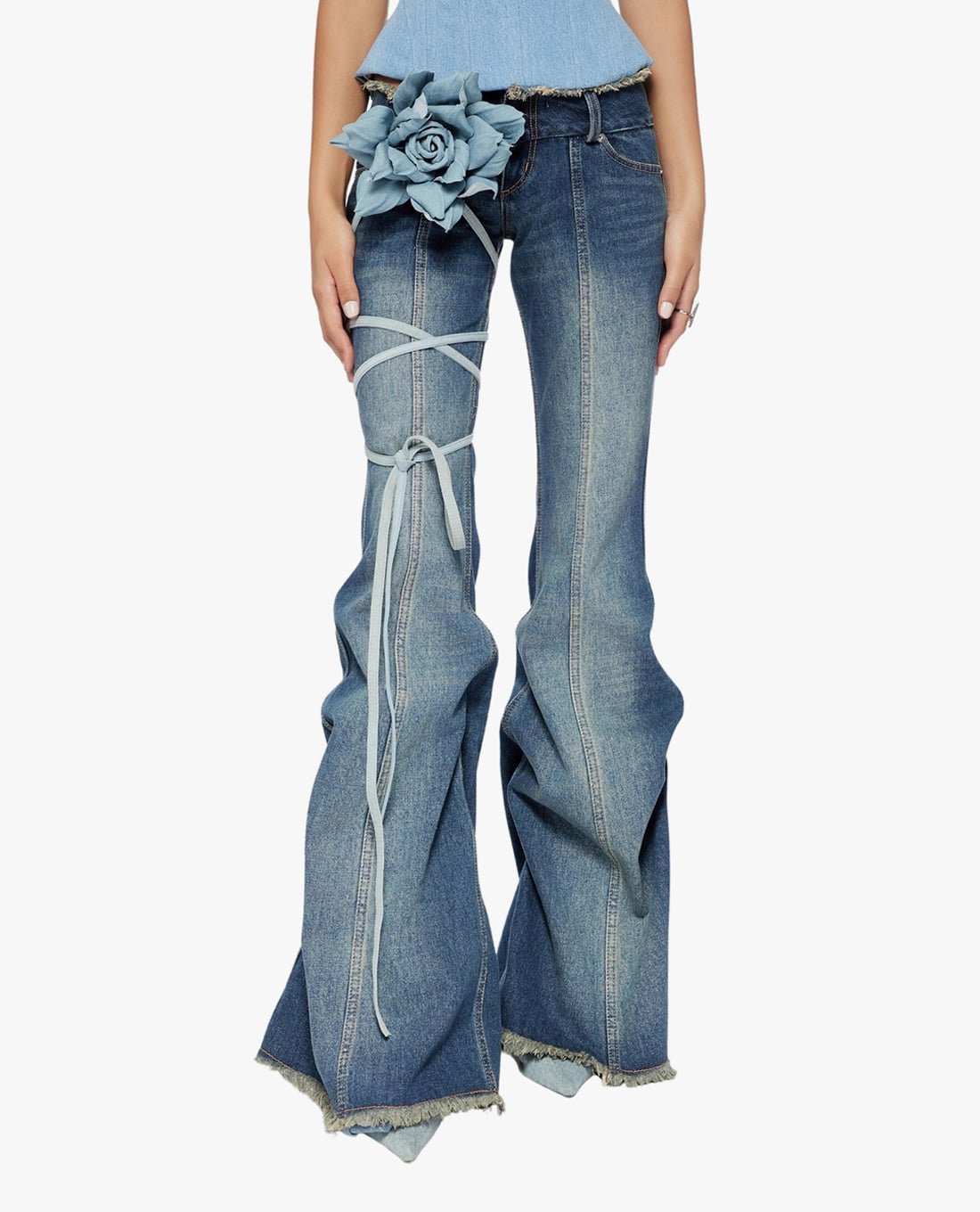 FANCì CLUB - Quần jeans nữ ống loe phối dây hoa Unliberated Feme