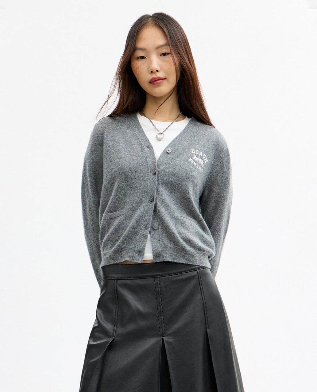 COACH - Áo khoác cardigan nữ cổ V tay dài thêu họa tiết