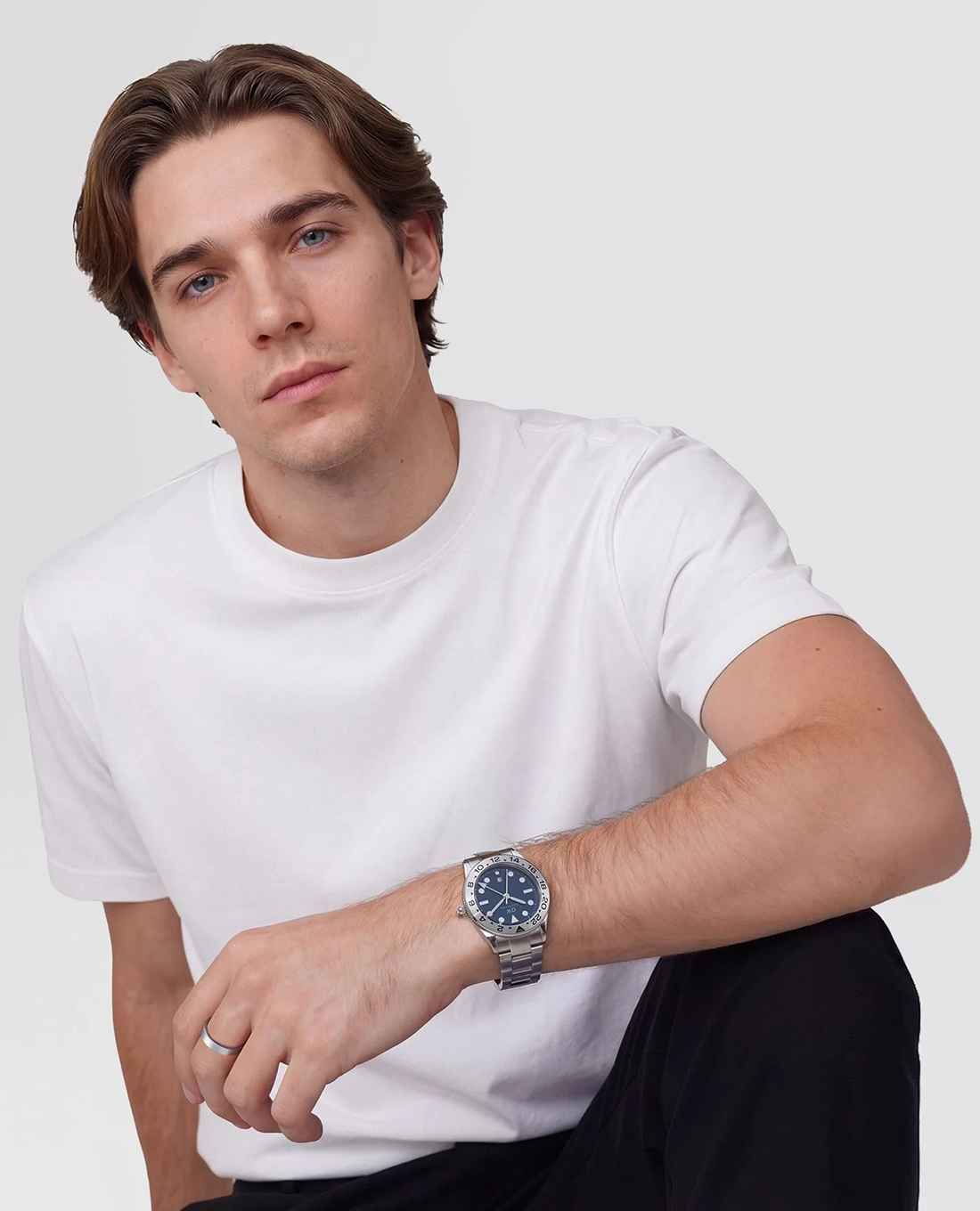 Mẫu đồng hồ nam đẹp DANIEL WELLINGTON Iconic GMT 40mm