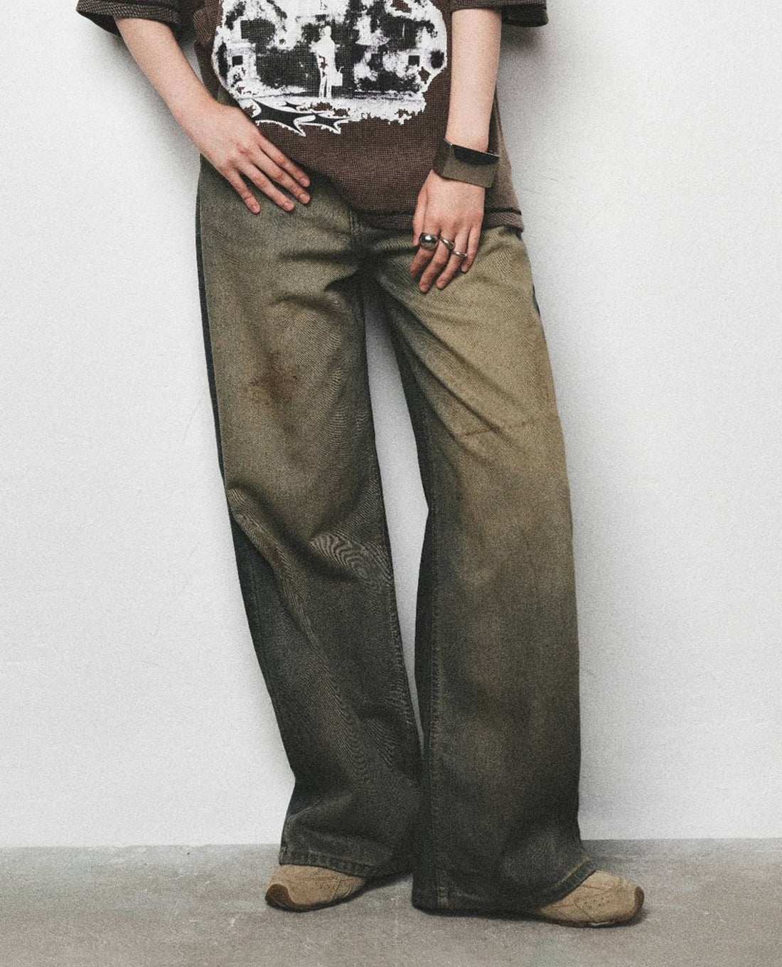 DEZUS - Quần jeans nữ ống rộng wash loang Callum