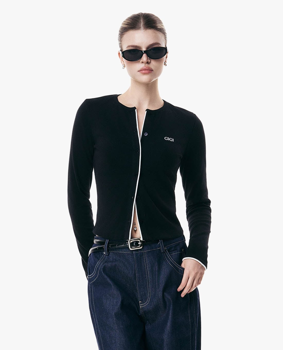GIGI - Áo khoác cardigan nữ tay dài phom ôm thêu logo