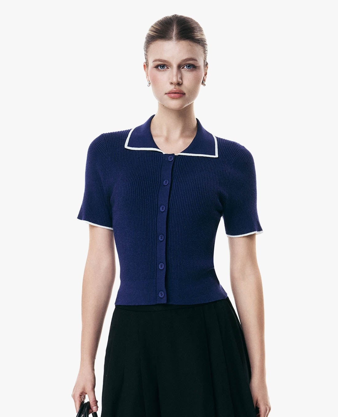 GIGI - Áo dệt kim nữ cổ bẻ tay ngắn phom ôm