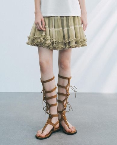  URBAN REVIVO - Chân váy xếp tầng mini nhún bèo 