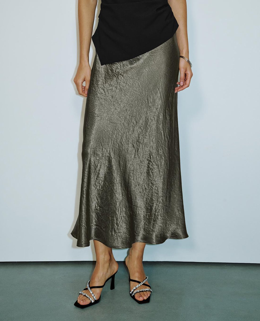 URBAN REVIVO - Chân váy phom suông midi thanh lịch