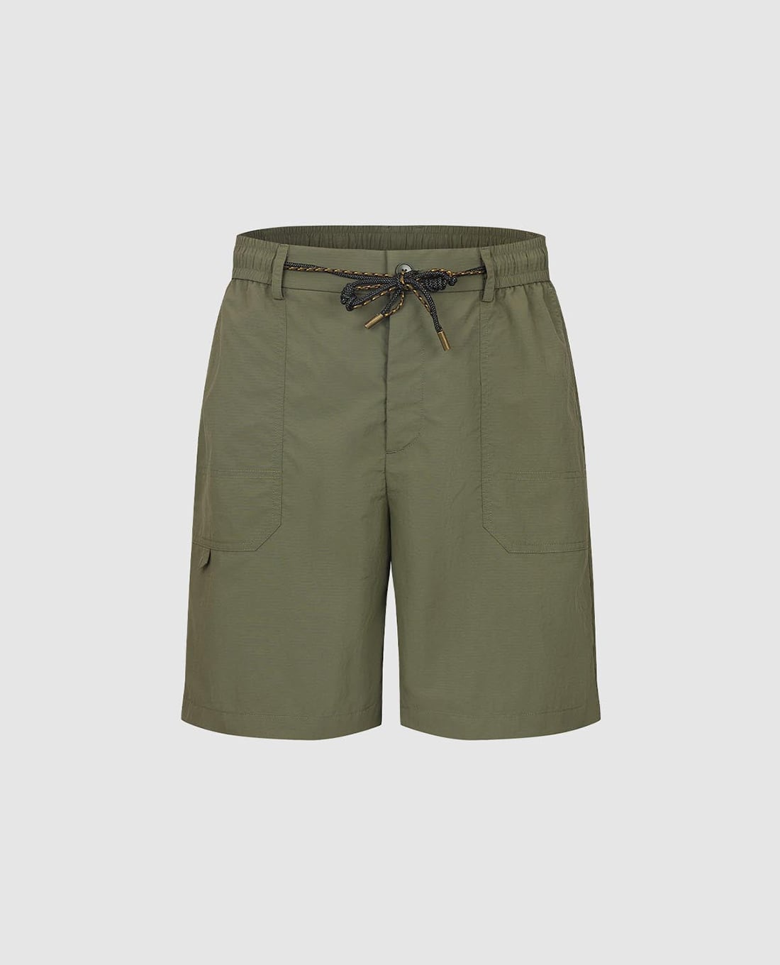 URBAN REVIVO - Quần short nam ống rộng Leisure