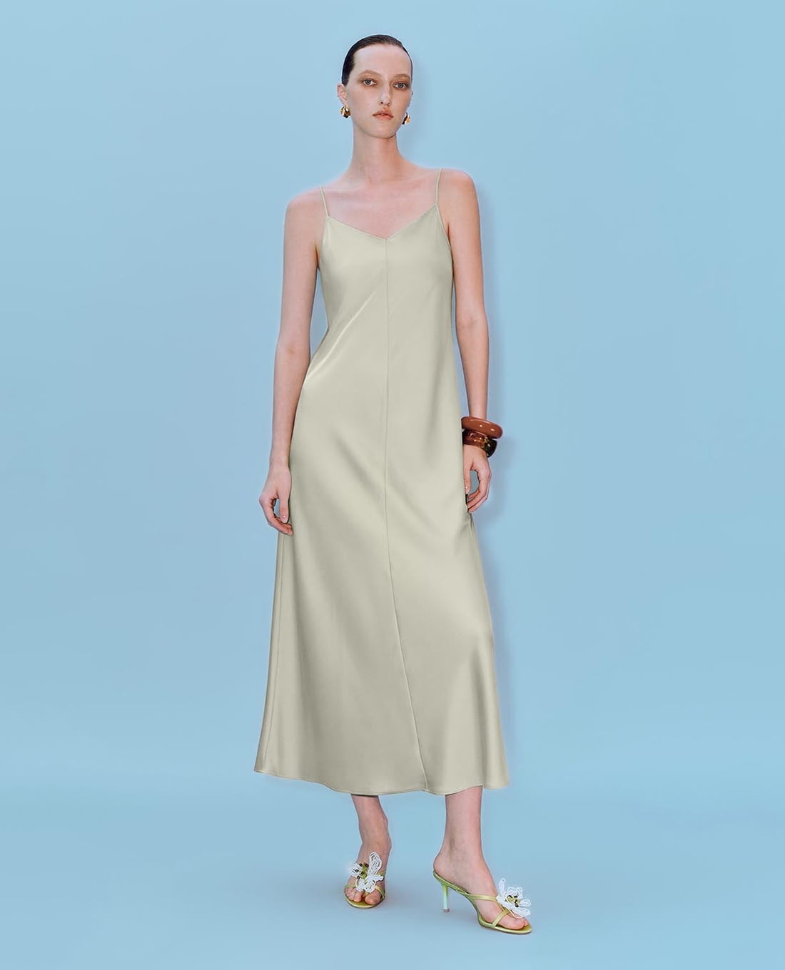 URBAN REVIVO - Đầm hai dây midi cổ V phom suông