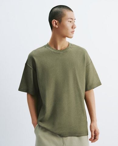  URBAN REVIVO - Áo thun nam cổ tròn tay ngắn 