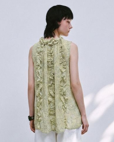  URBAN REVIVO - Áo sát nách nữ cổ V bèo nhún phối họa tiết 