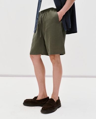  URBAN REVIVO - Quần short nam ngang gối lưng thun dây rút 