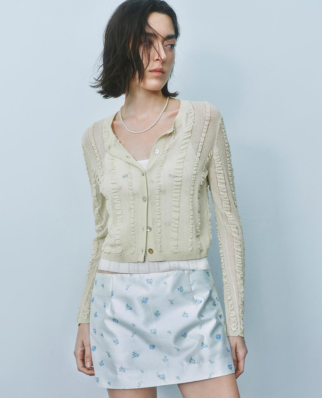 URBAN REVIVO - Áo khoác dệt kim nữ tay dài phối bèo