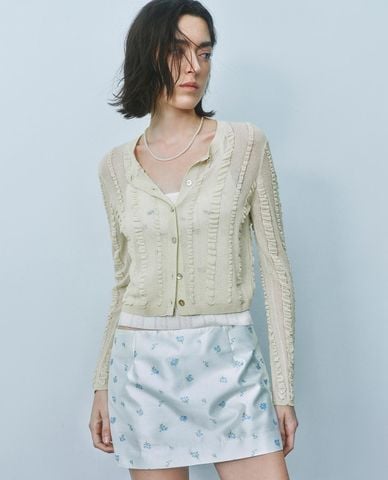  URBAN REVIVO - Áo khoác dệt kim nữ tay dài phối bèo 