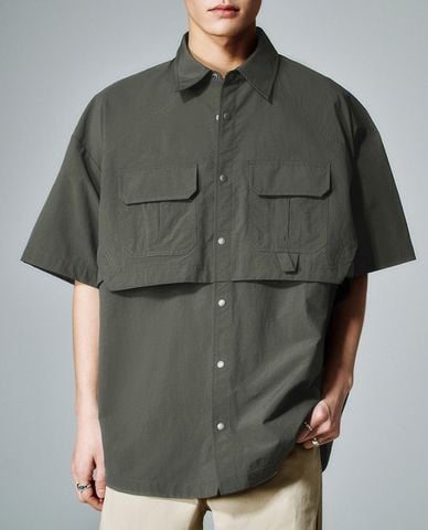  URBAN REVIVO - Áo sơ mi nam tay ngắn phối túi hộp 