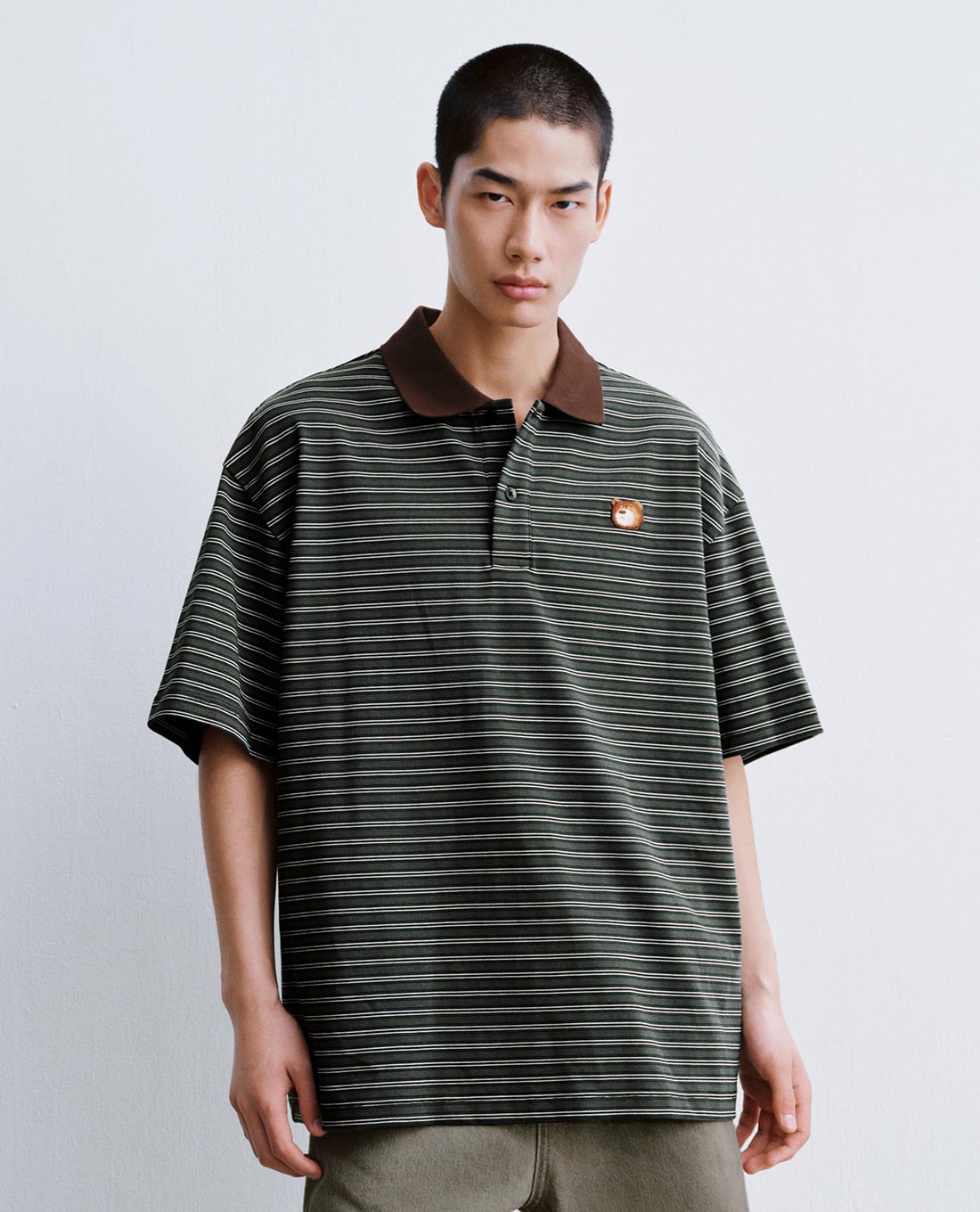 URBAN REVIVO - Áo polo nam cổ bẻ tay ngắn kẻ sọc
