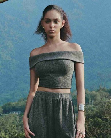  DEZUS - Áo trễ vai nữ tay ngắn phom ôm Sejeal 