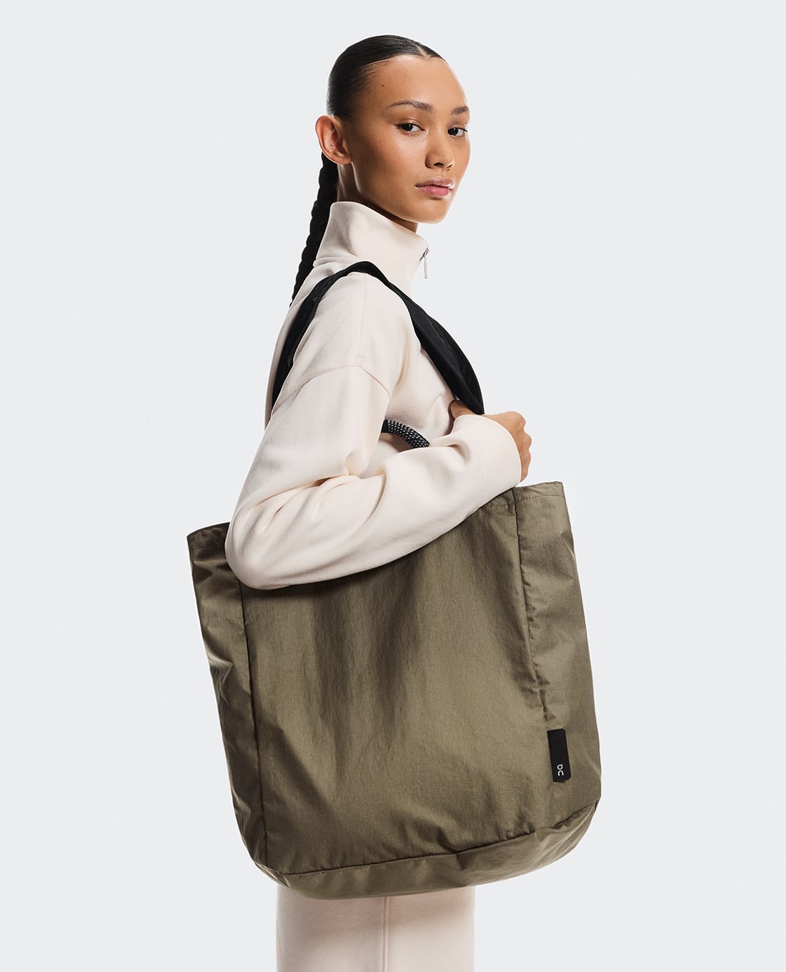ON RUNNING - Túi tote thể thao unisex 25L