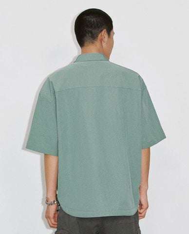  URBAN REVIVO - Áo sơ mi nam tay ngắn phối dây rút 