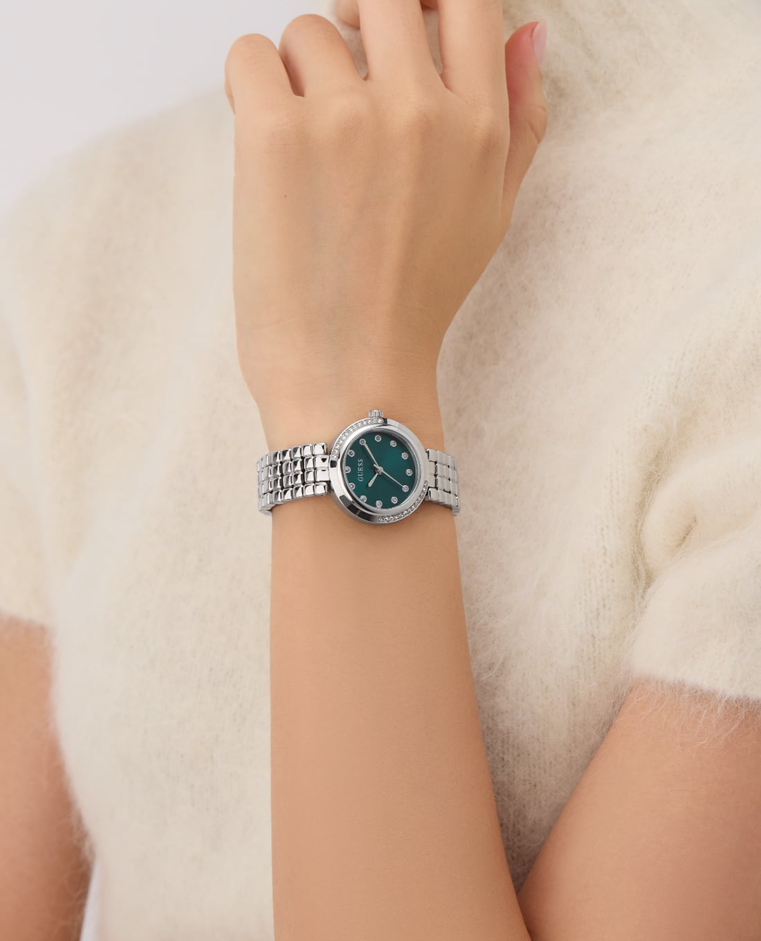 GUESS - Đồng hồ nữ Clara 28mm