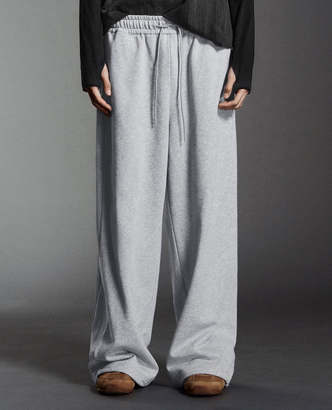 URBAN REVIVO - Quần nam ống rộng lưng thun