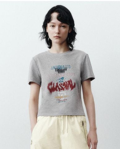  URBAN REVIVO - Áo croptop nữ cổ tròn tay ngắn Printed 