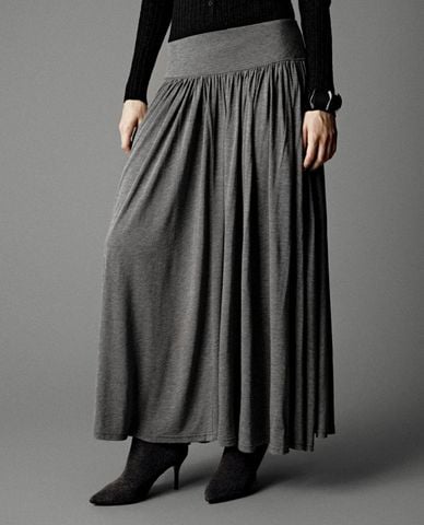  URBAN REVIVO - Chân váy chữ A midi xếp li 