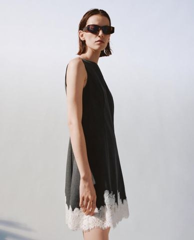  URBAN REVIVO - Đầm sát nách mini viền ren 
