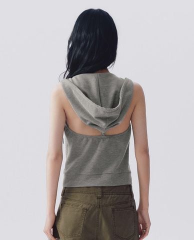  URBAN REVIVO - Áo sát nách nữ cổ V phối mũ 