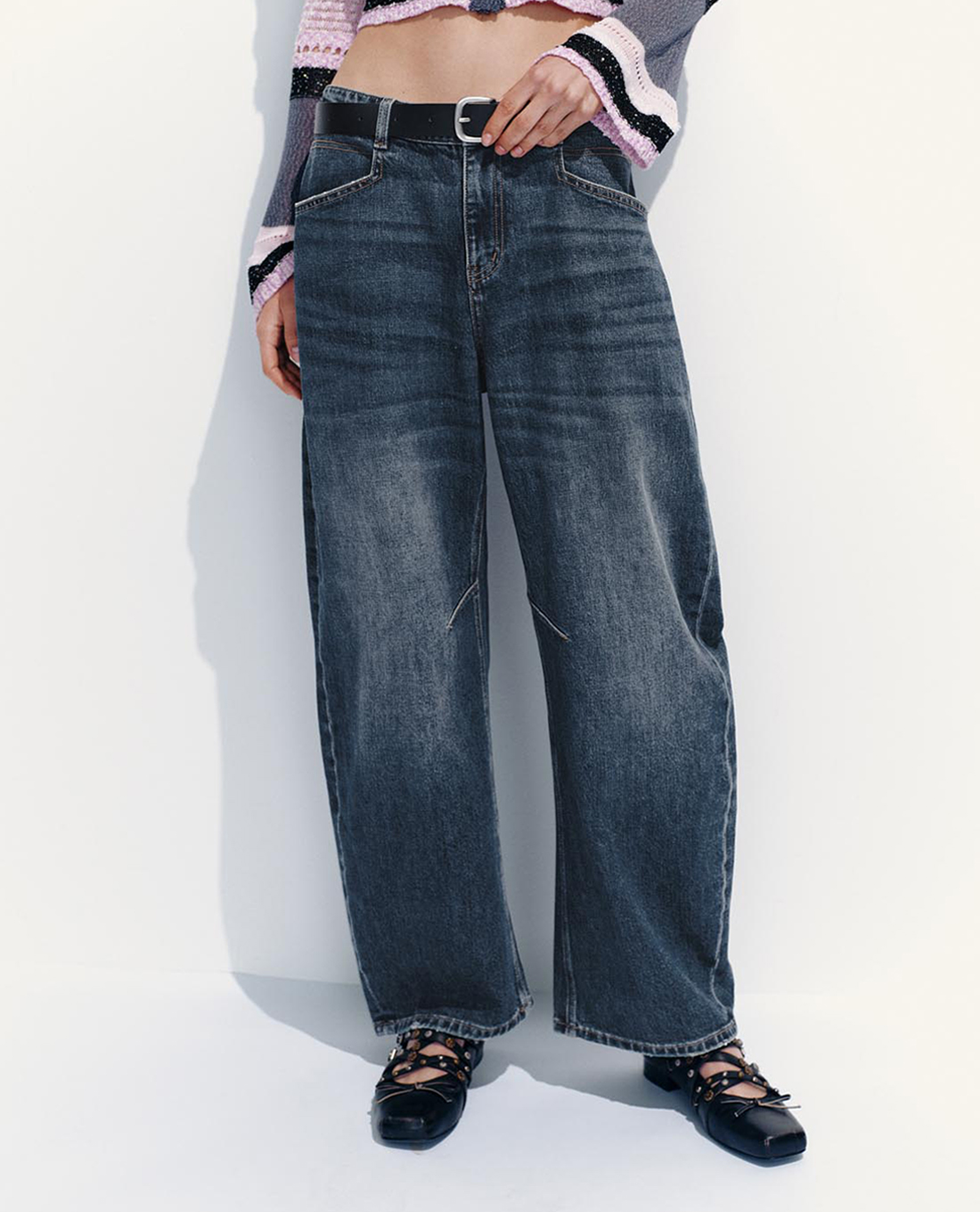 URBAN REVIVO - Quần jeans nữ ống rộng kèm thắt lưng