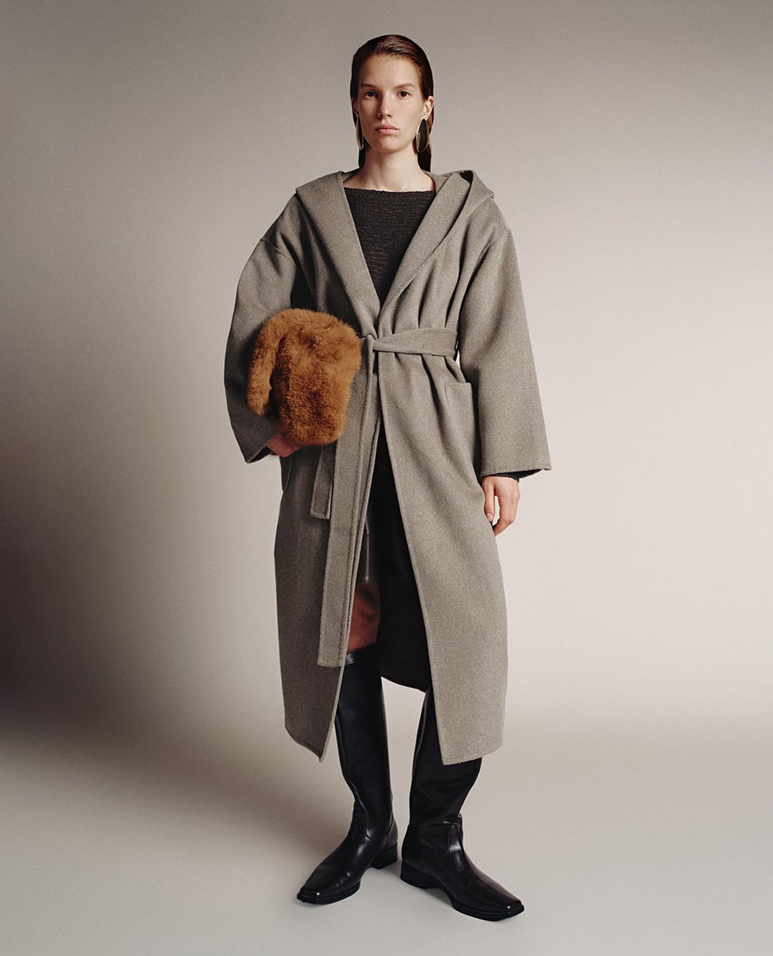 URBAN REVIVO - Áo khoác măng tô nữ dáng dài phối dây thắt eo