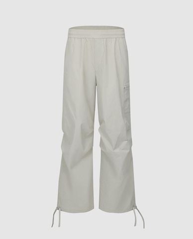  URBAN REVIVO - Quần nam ống rộng lưng thun phối dây rút 