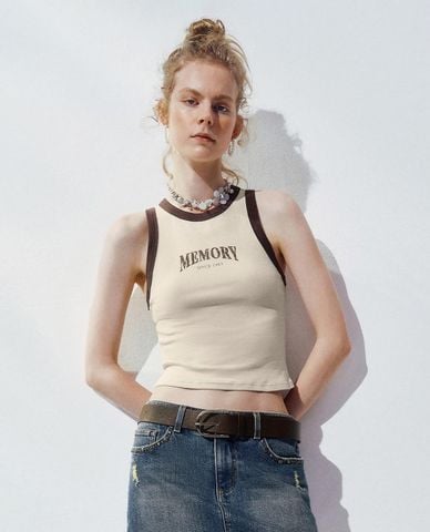  URBAN REVIVO - Áo ba lỗ nữ cổ tròn in chữ 