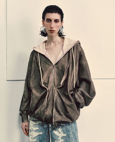  URBAN REVIVO - Áo khoác nữ phối mũ tay dài cá tính 