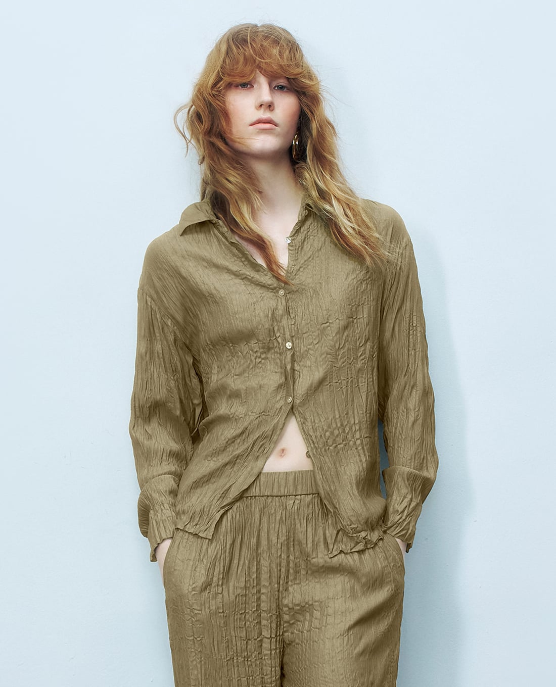 URBAN REVIVO - Áo sơ mi nữ cổ bẻ tay dài thanh lịch