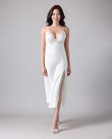  VERA BY CHIPU - Đầm midi mặc nhà satin trơn phối ren 
