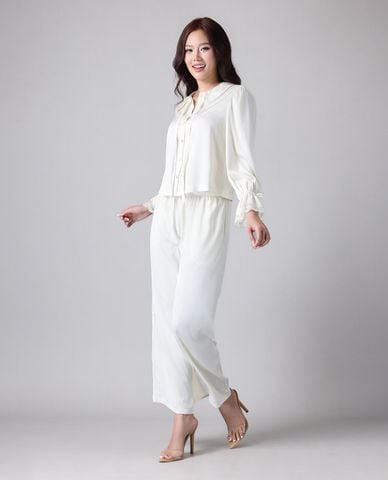  VERA BY CHIPU - Bộ pijama nữ dài satin trơn phối ren 