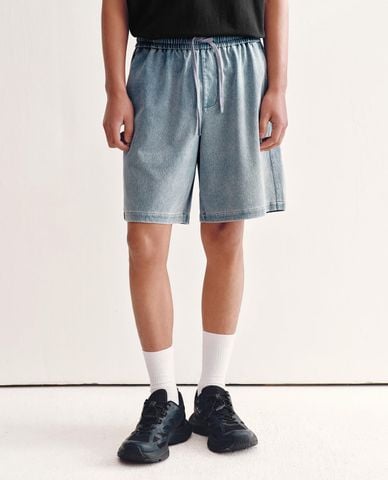  URBAN REVIVO - Quần short jeans nam lưng thun dây rút 