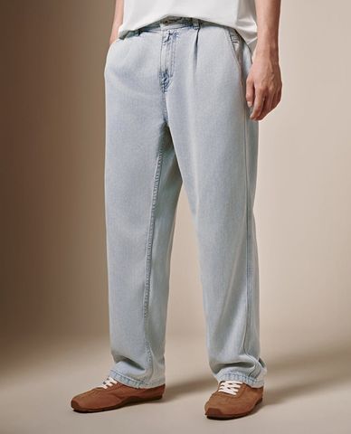  URBAN REVIVO - Quần jeans nam ống đứng wash bạc 