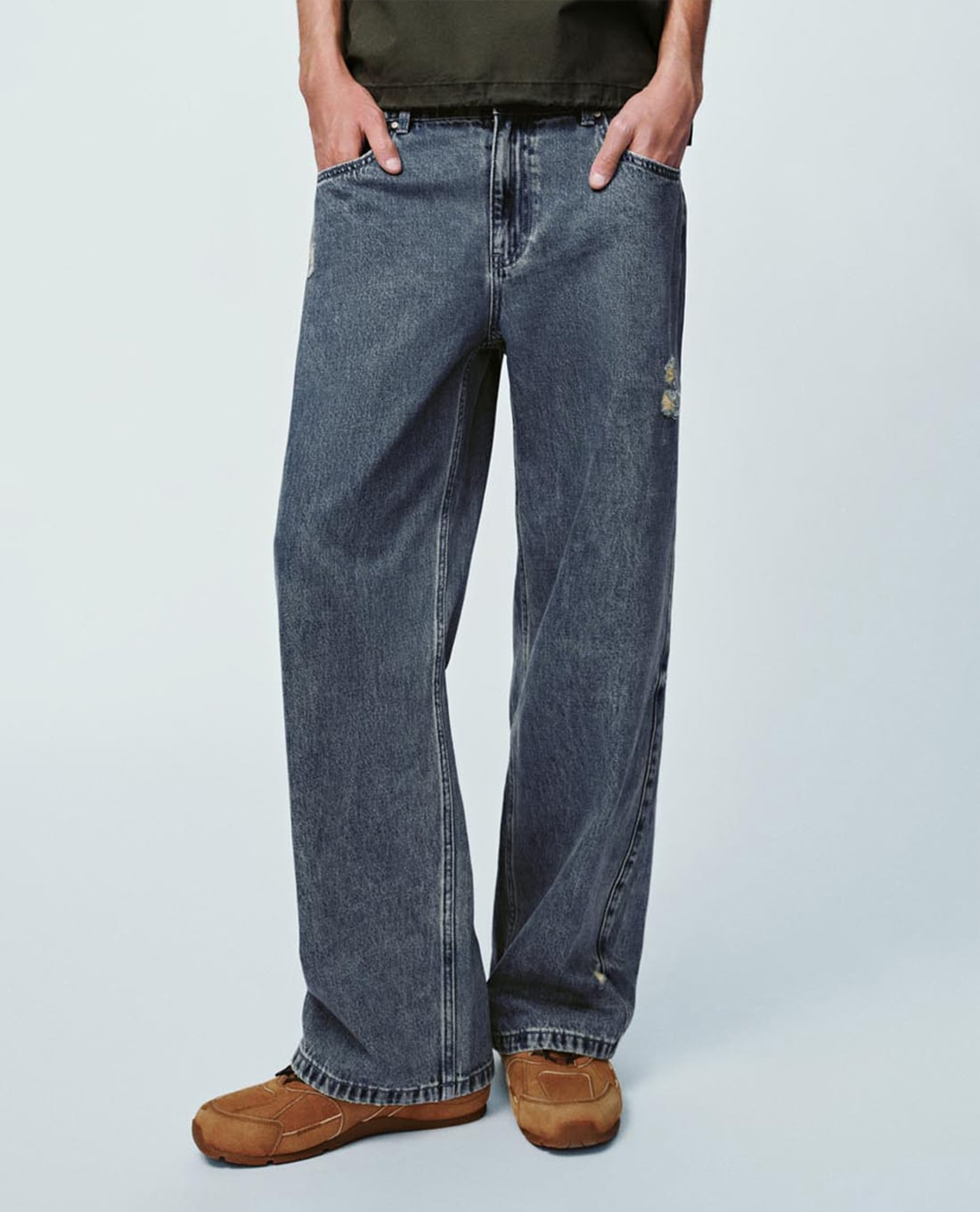 URBAN REVIVO - Quần jeans nam ống đứng wash bạc