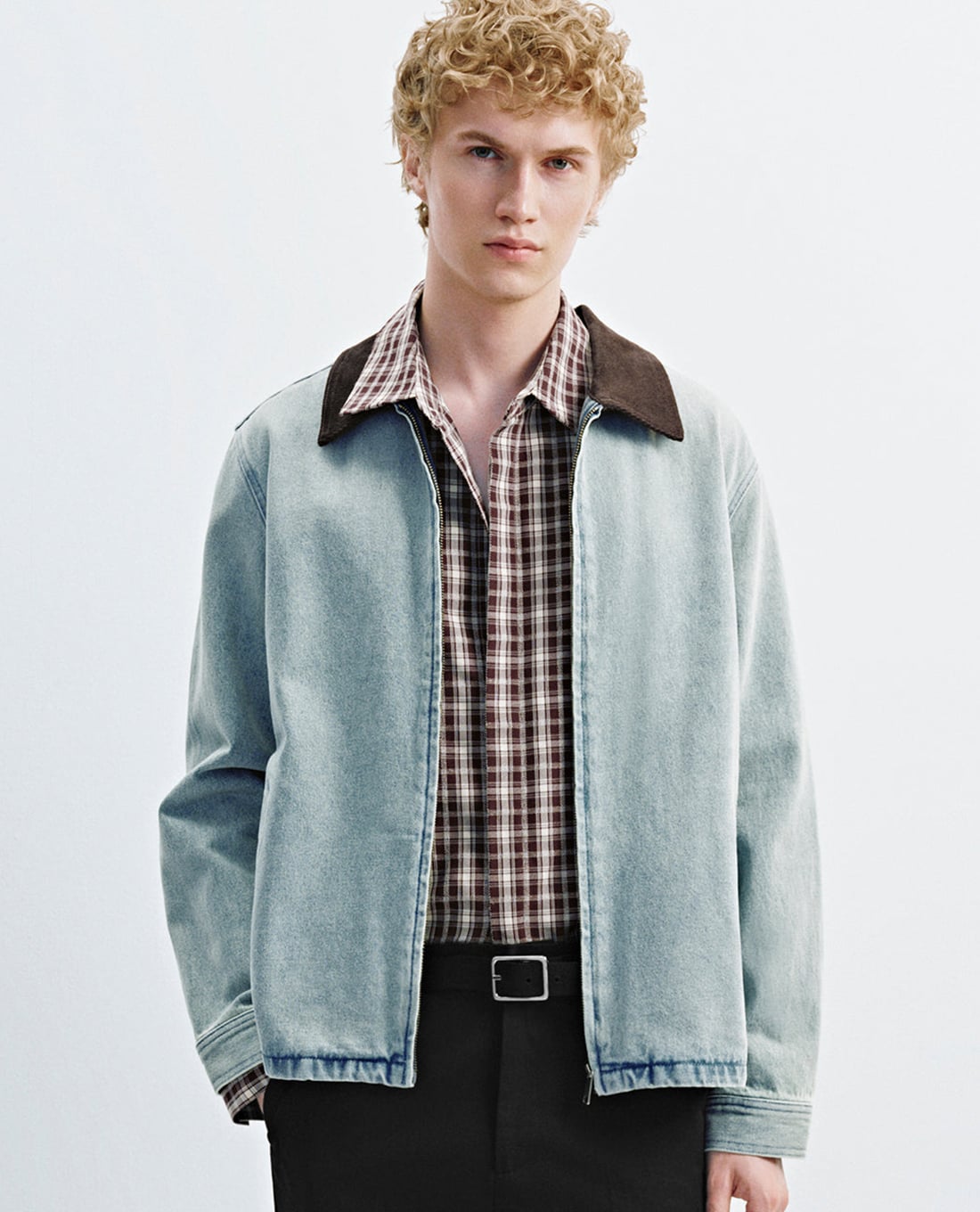 URBAN REVIVO - Áo khoác denim nam cổ nhung tay dài