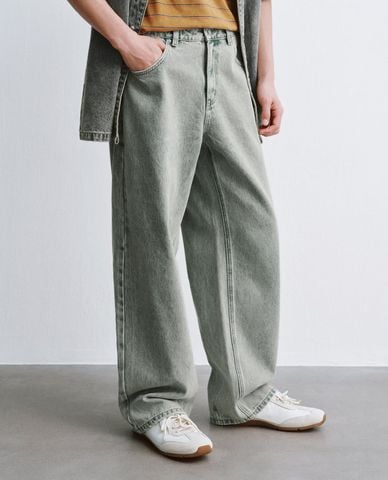  URBAN REVIVO - Quần jeans nam ống rộng wash bạc 