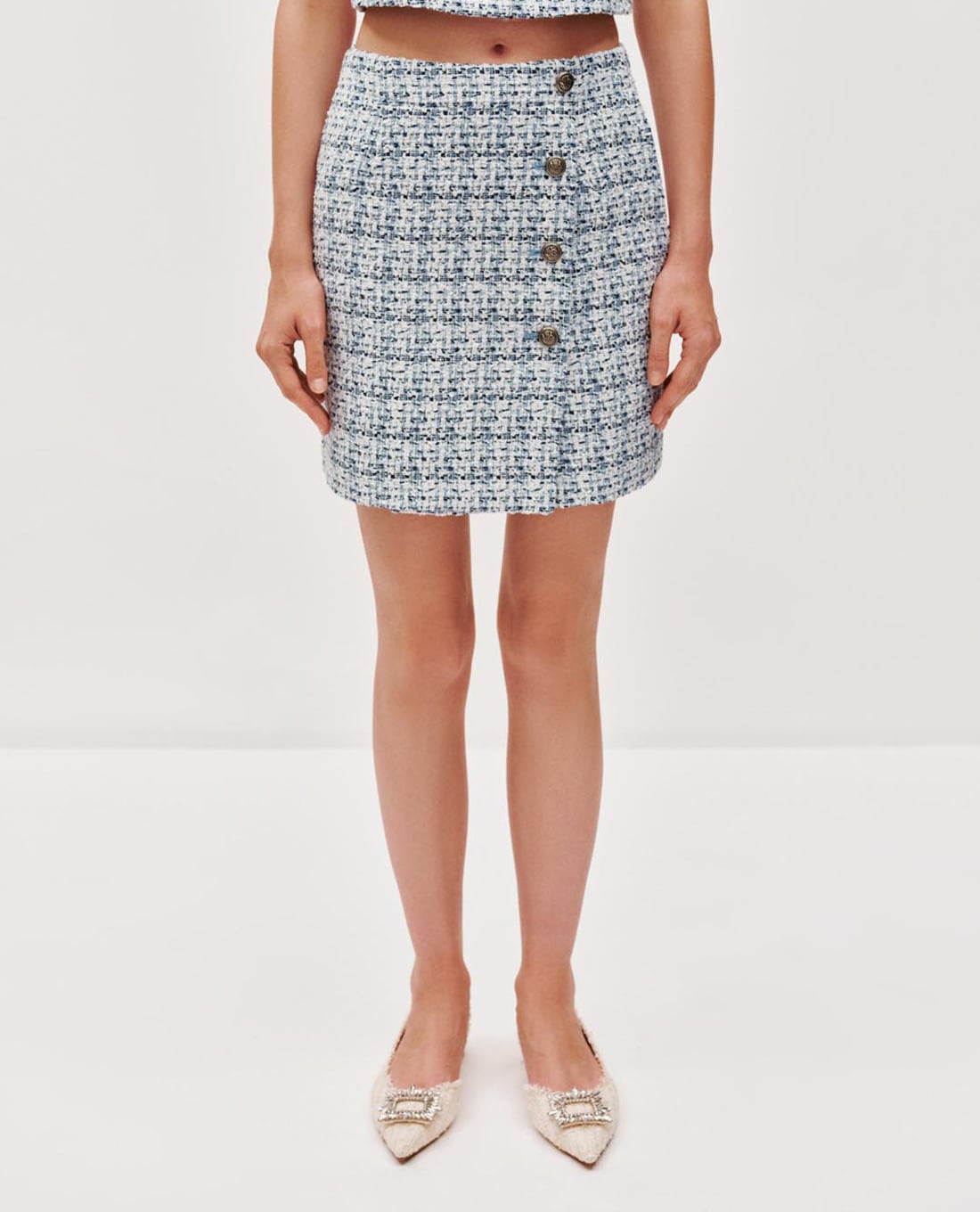 URBAN REVIVO - Chân váy chữ A mini cài nút