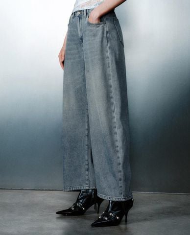  URBAN REVIVO - Quần jeans nữ ống rộng wash bạc 