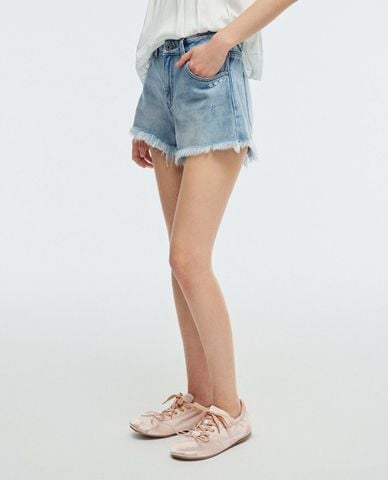  URBAN REVIVO - Quần short jeans nữ wash bạc tua rua 